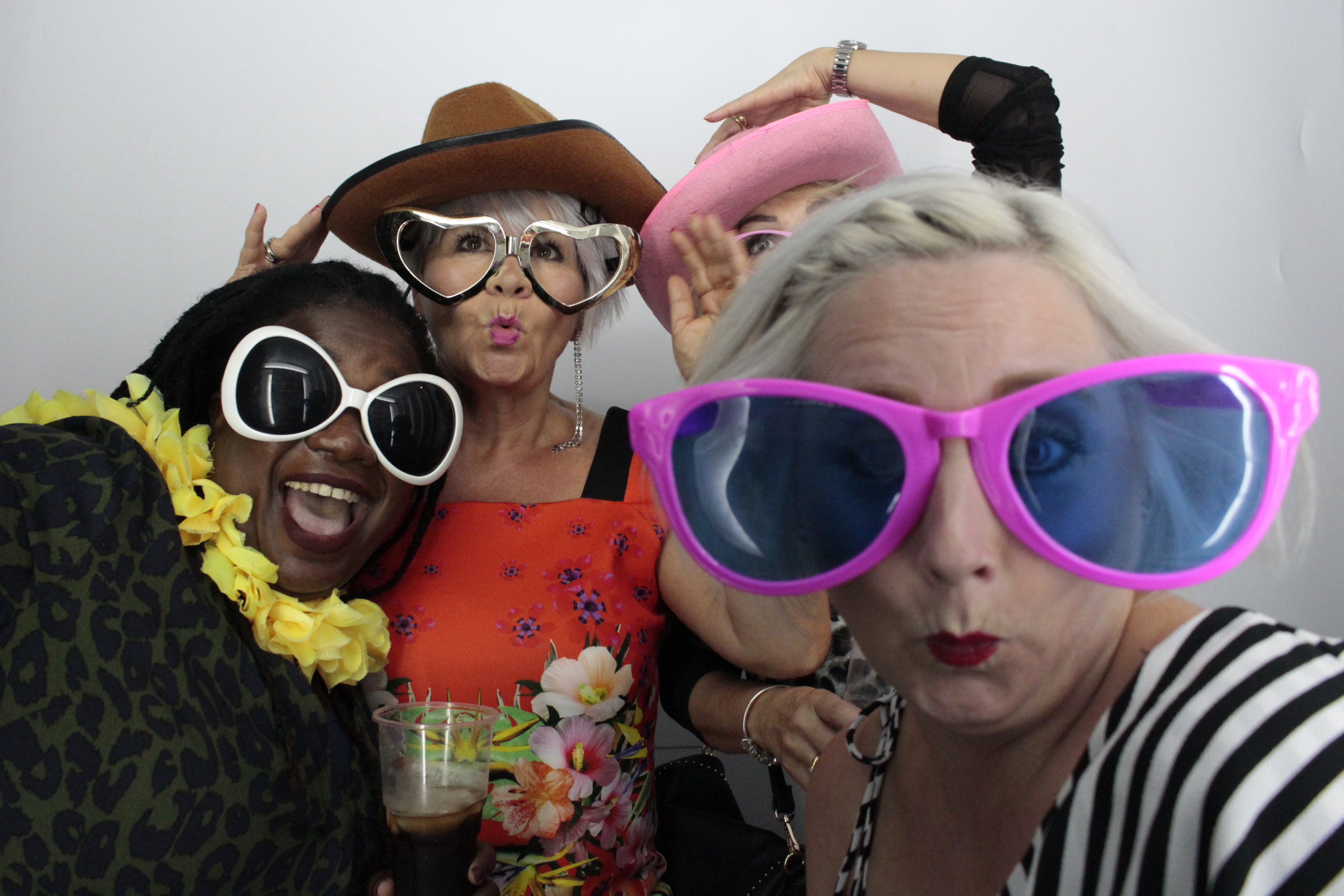 Sinead Byng 50th Birthday Party | View more photos from the event at gallery.myphotoboothexperience.co.uk/u/MyPhotoBoothExperienceLtd/Sinead-Byng-50th-Birthday-Party